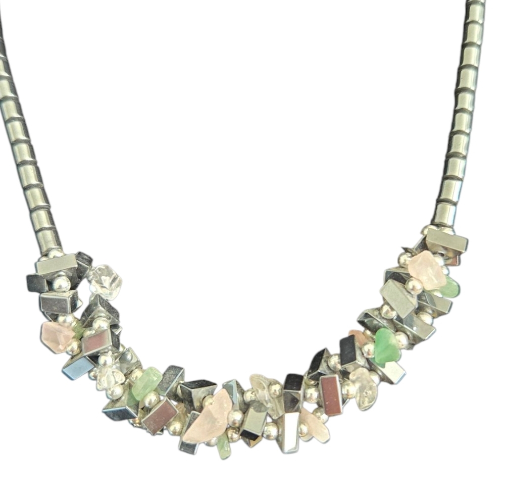 Elegant Silver and Green Necklace